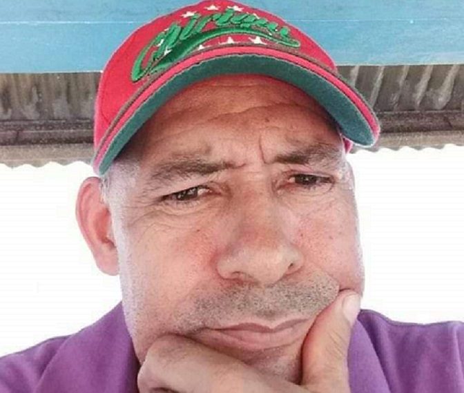 Daniel Antonio Chavarría es seguridad en  un hotel de playa en Alanje. Foto: José Vásquez