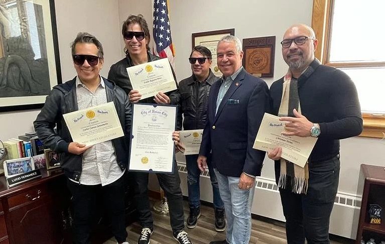 Los Rabanes durante el acto. Foto. @losrabanes