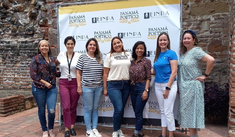 a comunidad de escritores independientes ha participado en varias actividades literarias. Instagram / Einpa