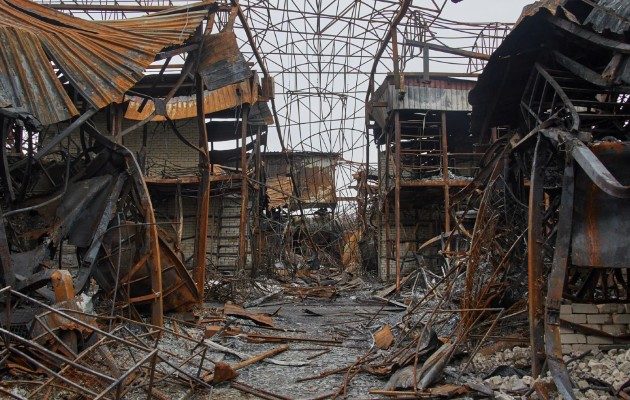 El sonido de explosiones de proyectiles marca el día a día en Ucrania. Foto: EFE