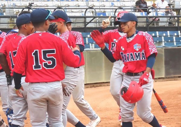 Panamá remontó y venció a República Dominicana. Foto: Fedebeis