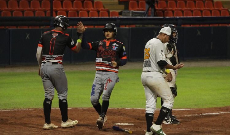 Los Santos perdió ante Bocas del Toro, pero avanzó a la siguiente ronda. Foto: Fedebeis