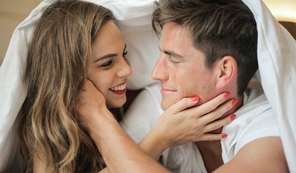 El sexo a primera hora de la mañana tiene sus ventajas. Foto: Ilustrativa / Pexels