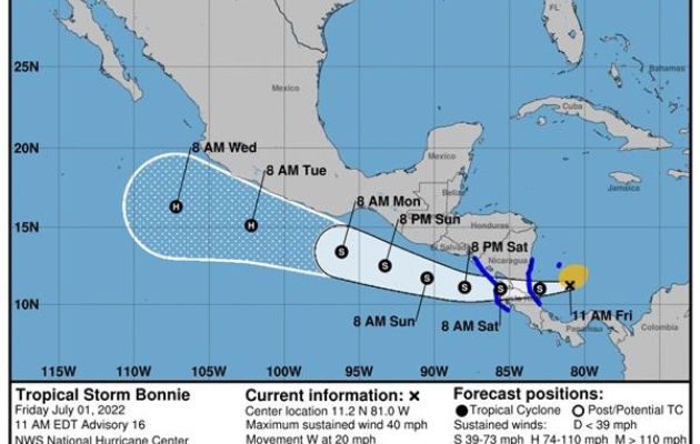 Pronóstico de cinco días del paso de la tormenta tropical "Bonnie" por Centroamérica. EFE