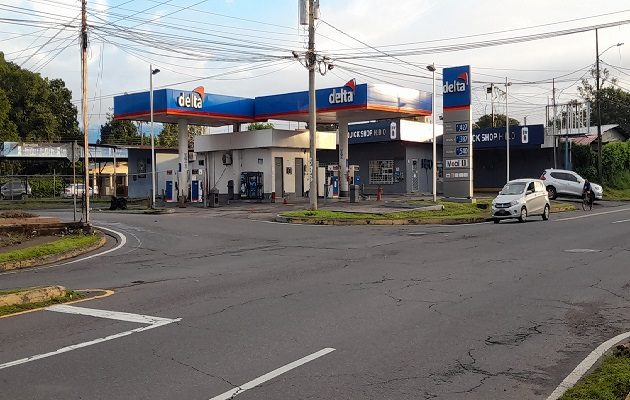 Debido a los cierres de la vía Interamericana no se ha podido realizar la logística, impidiendo abastecer las estaciones de combustible. Foto. José Vásquez
