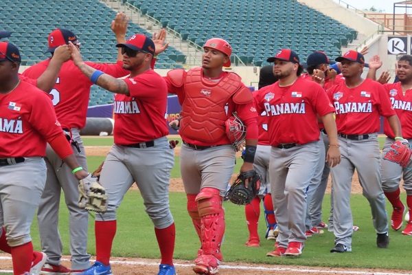 Equipo de béisbol de Panamá. Foto: Fedebeis