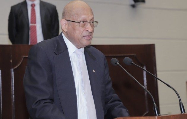 Ministro Héctor Alexander presentó proyecto de presupuesto para el 2023. Foto: Cortesía 