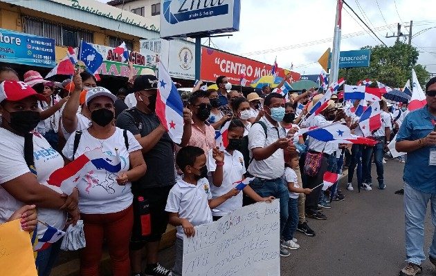 La huelga apoyada por los docentes fue primordialmente por el alza del combustible. Foto: Melquiades Vásquez