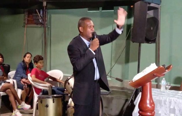 Media Luna dio testimonio de su fe y recordó sus años mozos. Foto: Alexander Santamaría