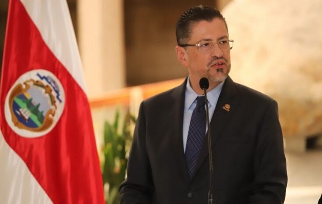 Rodrigo Chaves agregó que se permite lo que técnicamente se llama importación paralela. Foto: Cortesía