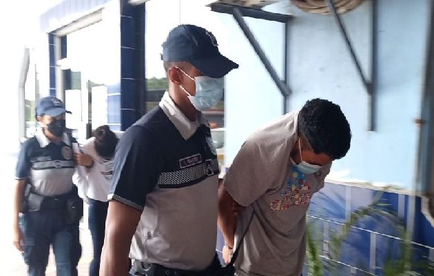 Sherly Barría, fiscal de homicidios, dijo que al padrastro y a la madre del bebé, se les imputaron cargos de homicidio y maltrato. Foto. Eric Montenegro