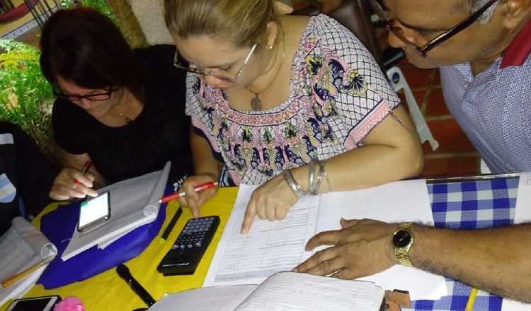 El Meduca habilitó este año unos 11 diplomados en materias como biología, física, química, matemática, comercio, español, y otros. Archivo