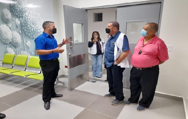 Se realizan reuniones periódicas de acercamiento con representantes de los pacientes y familiares, para lograr materializar ese gran sueño de la población de las provincias de Herrera y Los Santos. Foto. Thays Dom´nguez