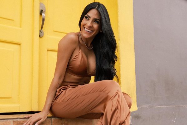 Jacky Guzmán usó su Instagram para anunciar su soltería. Foto: Instagram / @jackyguzmanpty