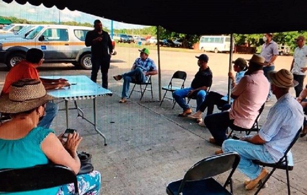 A su llegada a la entidad, fueron recibidos por los directivos regionales. Foto: Thays Domínguez.