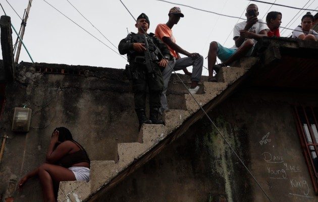 Masacre dejó al menos cinco muertos y dos heridos en la ciudad colombiana de Cali. Foto: EFE