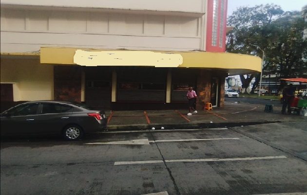 Los primeros informes indican que los asaltantes presuntamente son menores de edad. Foto. Diomedes Sánchez