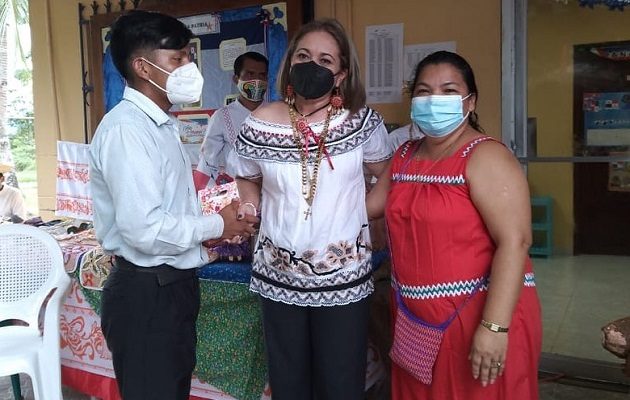 Los estudiantes de Bachiller en Turismo también tienen la oportunidad de practicar. Foto: Inadeh