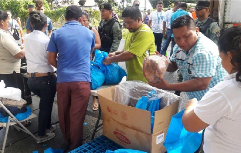Las ferias del Estado representan una alternativa para el consumidor ante los altos costos de los productos de la canasta navideña. Foto: Archivo