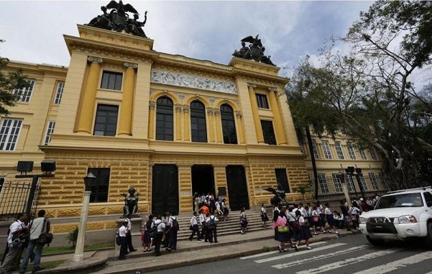 El Instituto Nacional fue cuna de importantes movimientos patrióticos. Foto: Grupo Epasa