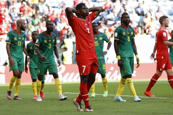 Breel Embolo de Suiza reacciona, luego de anotar su gol ante Camerún. Foto: EFE