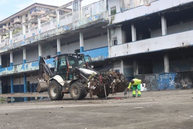 El proyecto  incluye la demolición de las actuales estructuras y la edificación de un área de administración, otra para dos salones de jardín de de infancia.