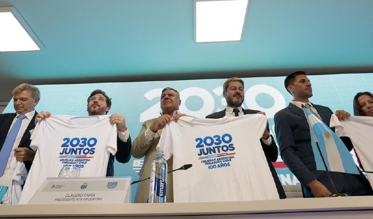 Dirigentes suramericanos hacen oficial la candidatura. Foto: EFE