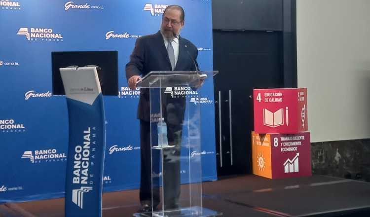 Directivos del banco estatal, encabezados por su gerente, Javier Carrizo, brindaron un informe sobre el desempeño mostrado el año pasado. Foto: Víctor Arosemena