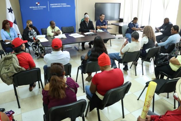 La reunión de seguimiento por parte de las autoridades del Miviot convocó en un solo lugar a abogados, líderes, voceros y moradores de la coordinadora.