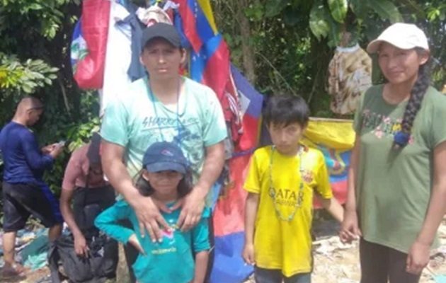 Familiares de José Pérez, fallecidos en el accidente de Gualaca. Foto: Telemundo