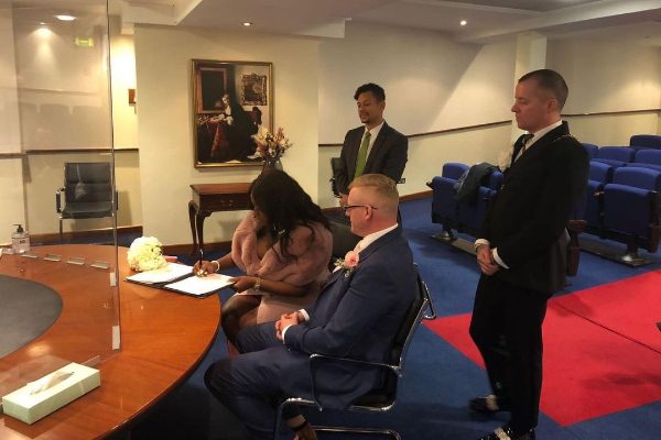 Fotografía del enlace por lo civil. Foto: Instagram / @milkarodriguezr