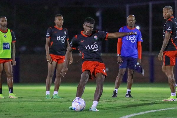 Panamá entrenó ayer en el Complejo Pedro Pompilio, una de las sedes del Boca Juniors. Foto: Fepafut