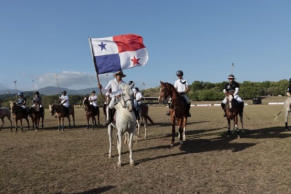 Buscan posesionar a Panamá en el Polo. Fto: Víctor Arosemena