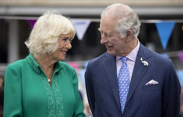 Camila y Carlos III. Foto: EFE
