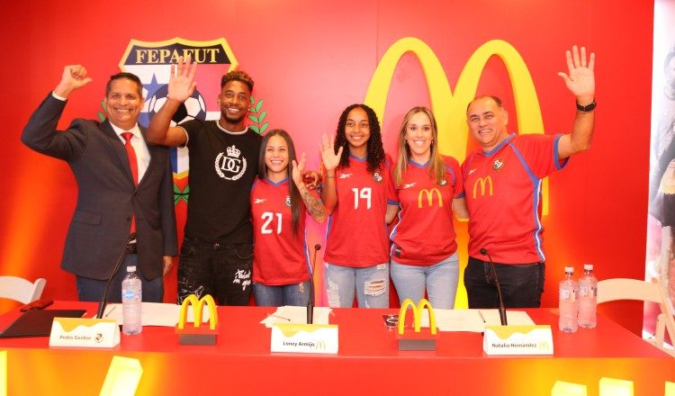 Michaell Amir Murillo, estuvo en el evento ayer. Cortesía