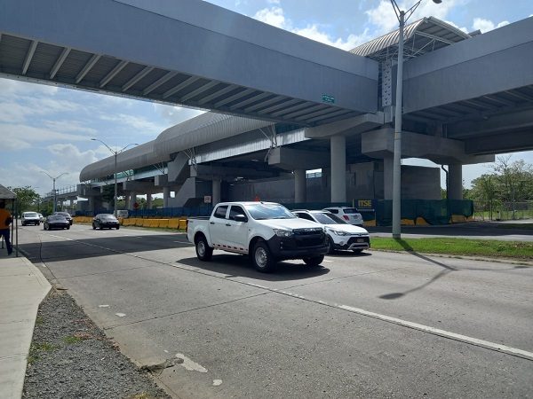 El parque vehicular del país supera el millón de vehículos. Foto: Archivo