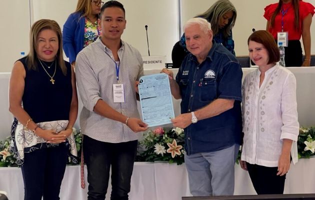 Con 57,355 votos, el expresidente fue electo como candidato presidencial por el partido Realizando Metas (RM). Foto: Epasa