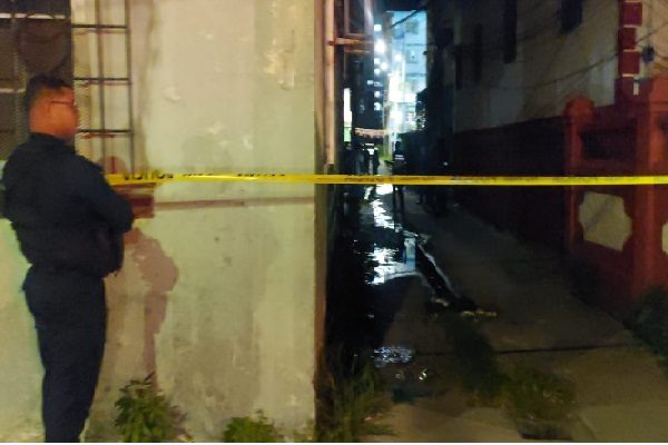 Ante este nuevo hecho de sangre, las autoridades policiales llevaron a cabo operativos en diferentes puntos de la ciudad de Colón para tratar de dar con los pistoleros. Foto. Diomedes Sánchez