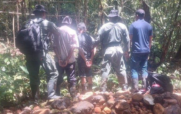 Los responsables fueron conducidos a la Fiscalía de Delito Ambiental. Foto: Diomedes Sánchez 