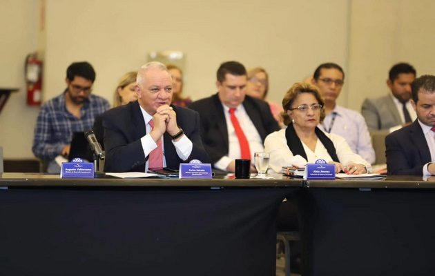 En la primera reunión de seguimiento se trataron diferentes temas de interés para el sector. Foto: Cortesía Mida