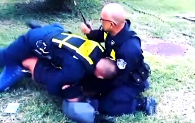 La entidad confirmó la aprehensión de las dos personas que se desplazaban en una moto por manejo desordenado. Foto: Cortesía