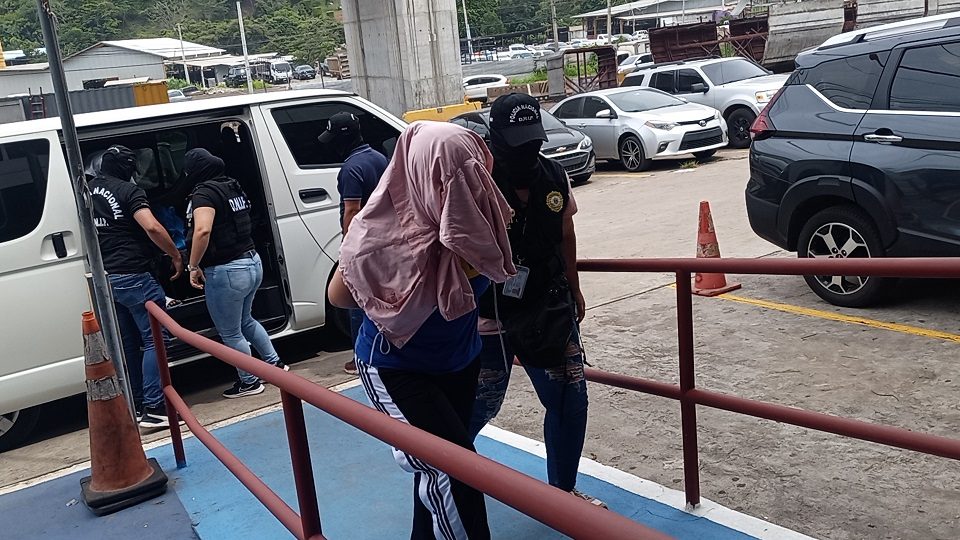 Entre los aprehendidos hay una ciudadana de origen chino. Foto: Eric A. Montenegro