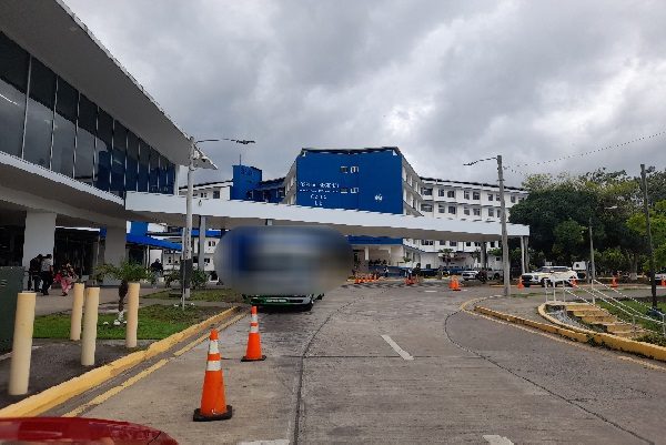 Los especialistas señalan que actualmente el diálogo se mantiene estancado con las autoridades de la Caja de Seguro Social porque no se accede a la remoción del subdirector del hospital regional. Foto. José Vásquez