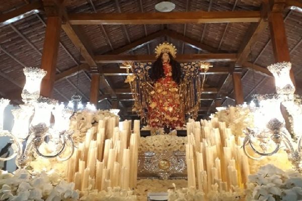 Como es tradición, la noche del miércoles 19 se realizará la multitudinaria procesión por las principales calles de la ciudad de Las Tablas. Foto. Thays Domínguez