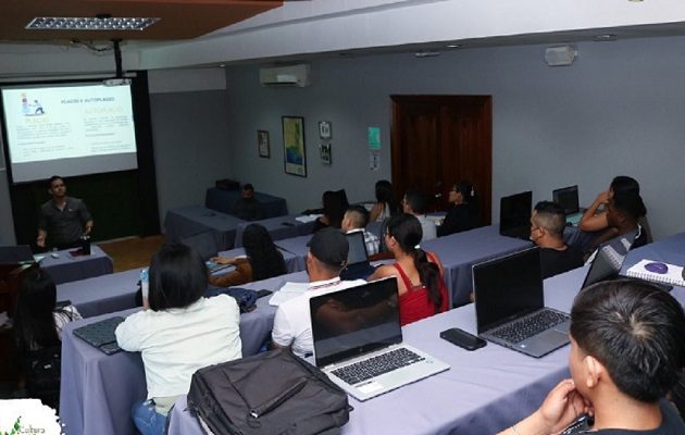 Hay muchos jóvenes con talento y creatividad que solo necesitan una guía y las herramientas necesarias para ejecutar sus proyectos. Foto: Cortesía Oteima