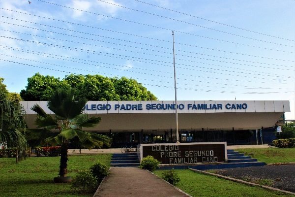 La situación fue supervisada por técnicos del Ministerio de Educación, quienes verificaron el cuarto eléctrico y otras áreas. Foto. Thays Domínguez