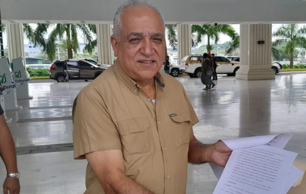 “Foco” han mantenido sistemáticamente una "campaña sucia" contra Martinelli, dice Camacho. Foto: Cortesía