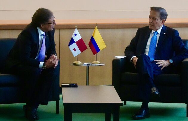 Laurentino Cortizo durante la reunión de trabajo con Gustavo Petro. Foto: Cortesía/Presidencia