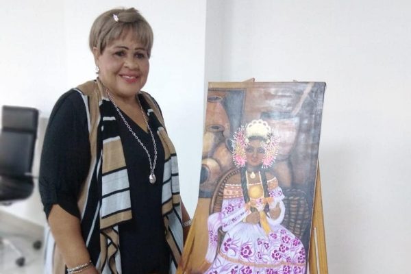 Dora M. Morgan empezó a pintar desde 2015. Foto: Cortesía