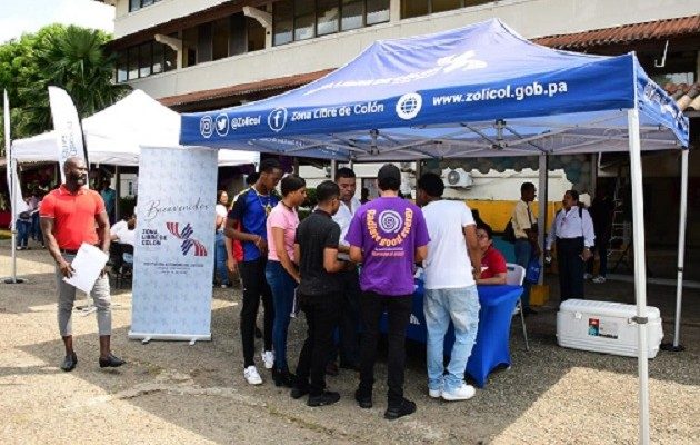  La Zona Libre participó con un "stand" donde se brindó orientación sobre perfiles profesionales. Foto: Diomedes Sánchez 